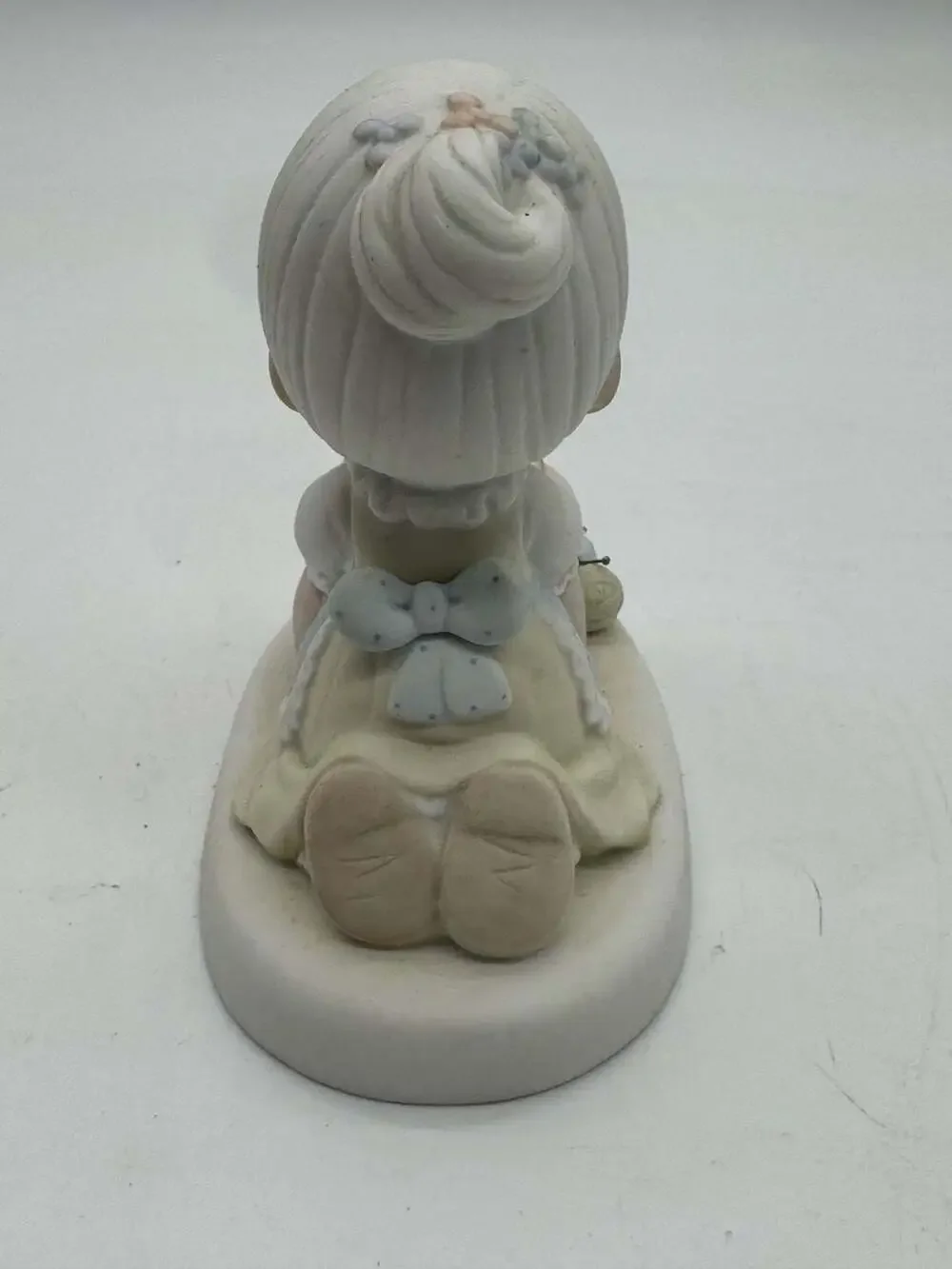 Precious Moments Grandma's Prayer Figurine PM-861